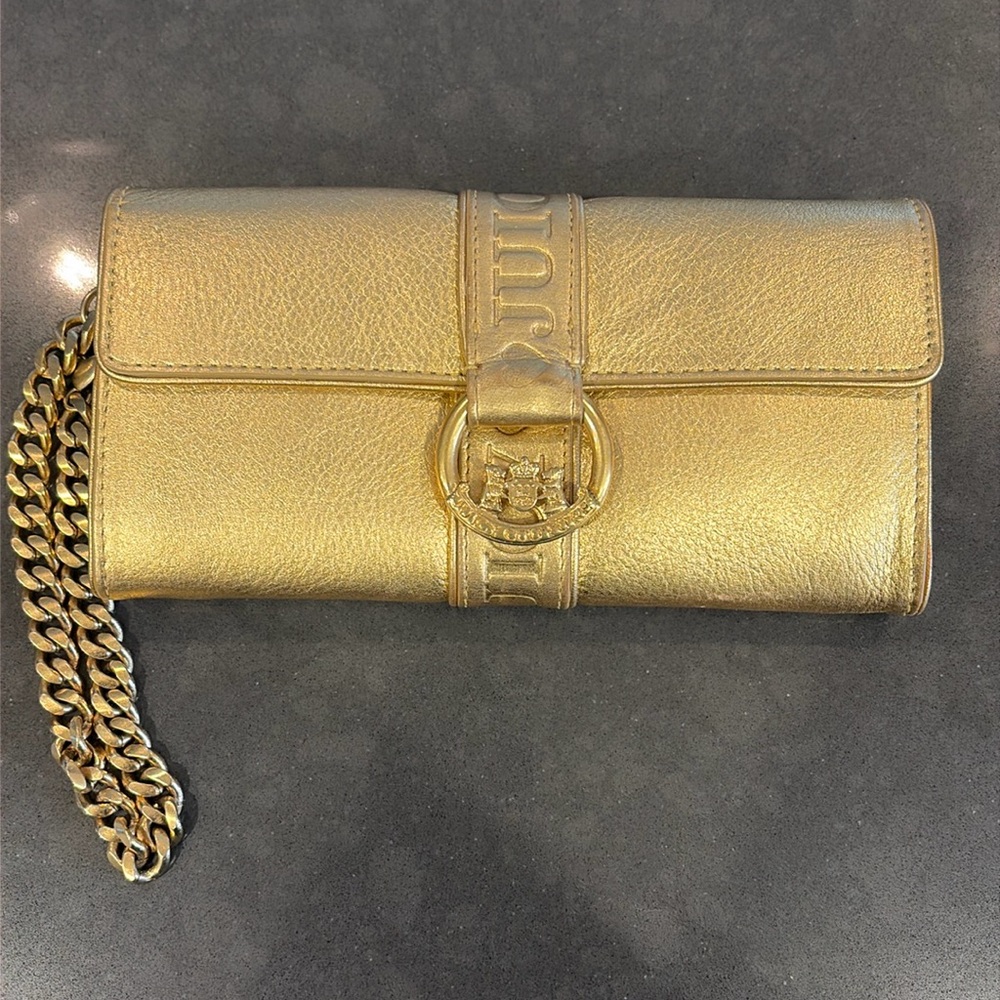 Vintage Juicy Couture gold clutch/wristlet!